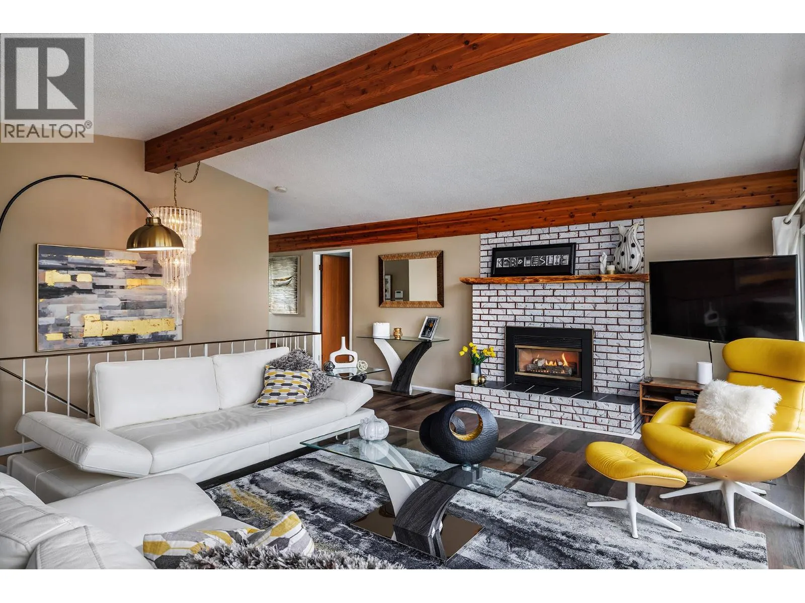 8291 Okanagan Landing Road