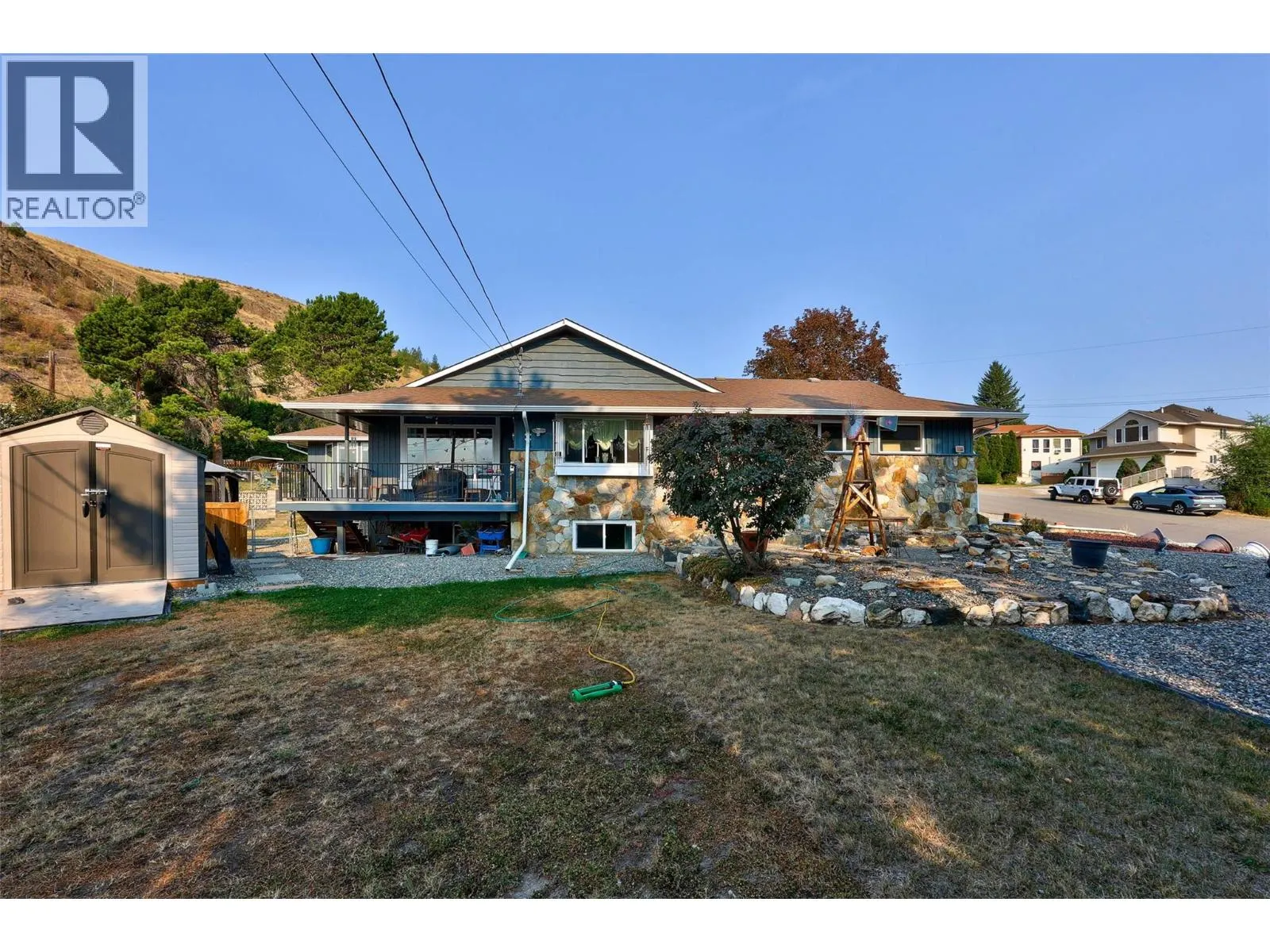 2402 Parkview Drive