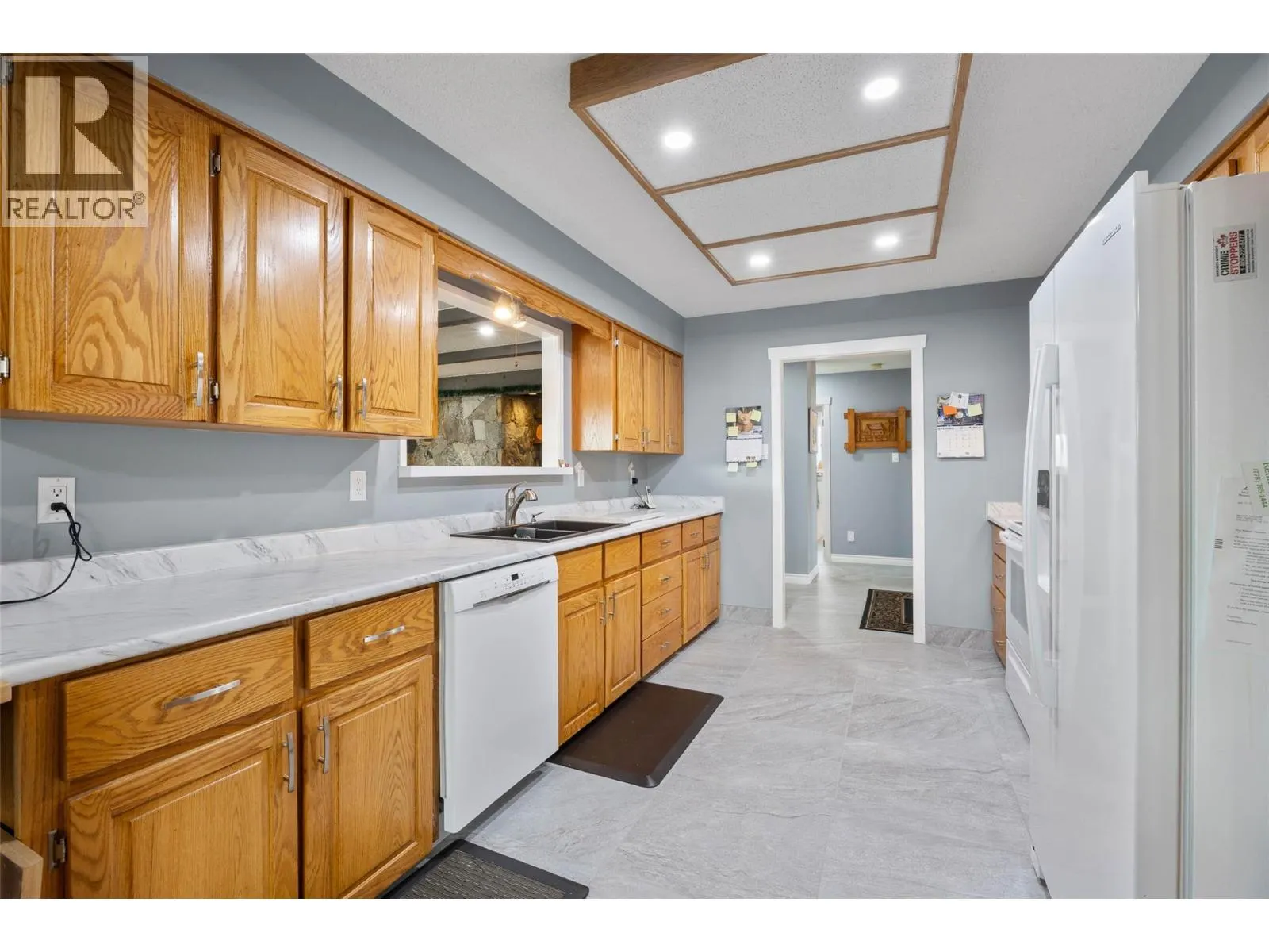 2402 Parkview Drive
