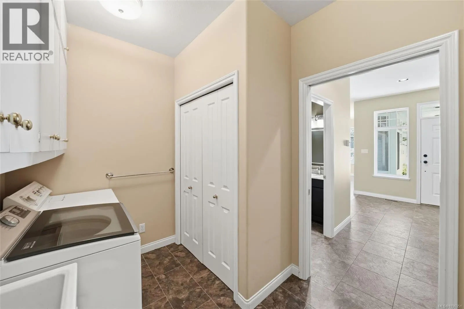 1369 Gabriola Dr