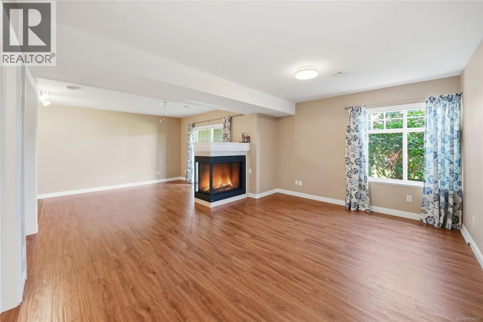 1369 Gabriola Dr