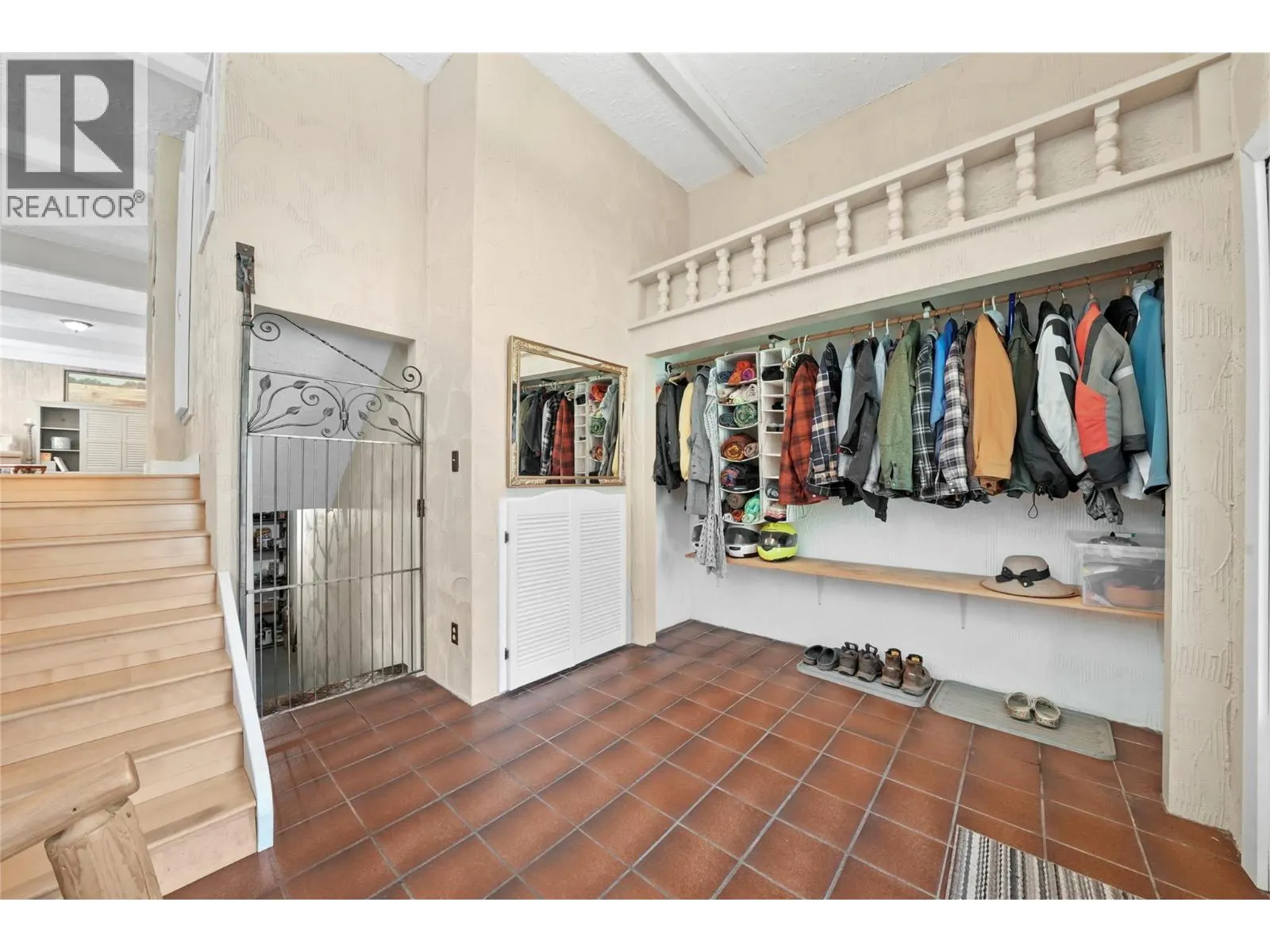 727 Grandview Bench Road
