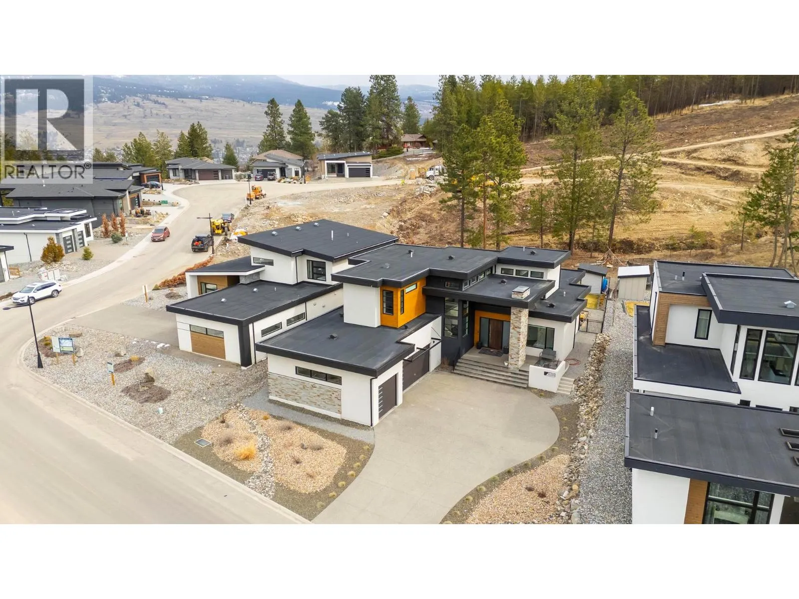 10245 Beacon Hill Drive