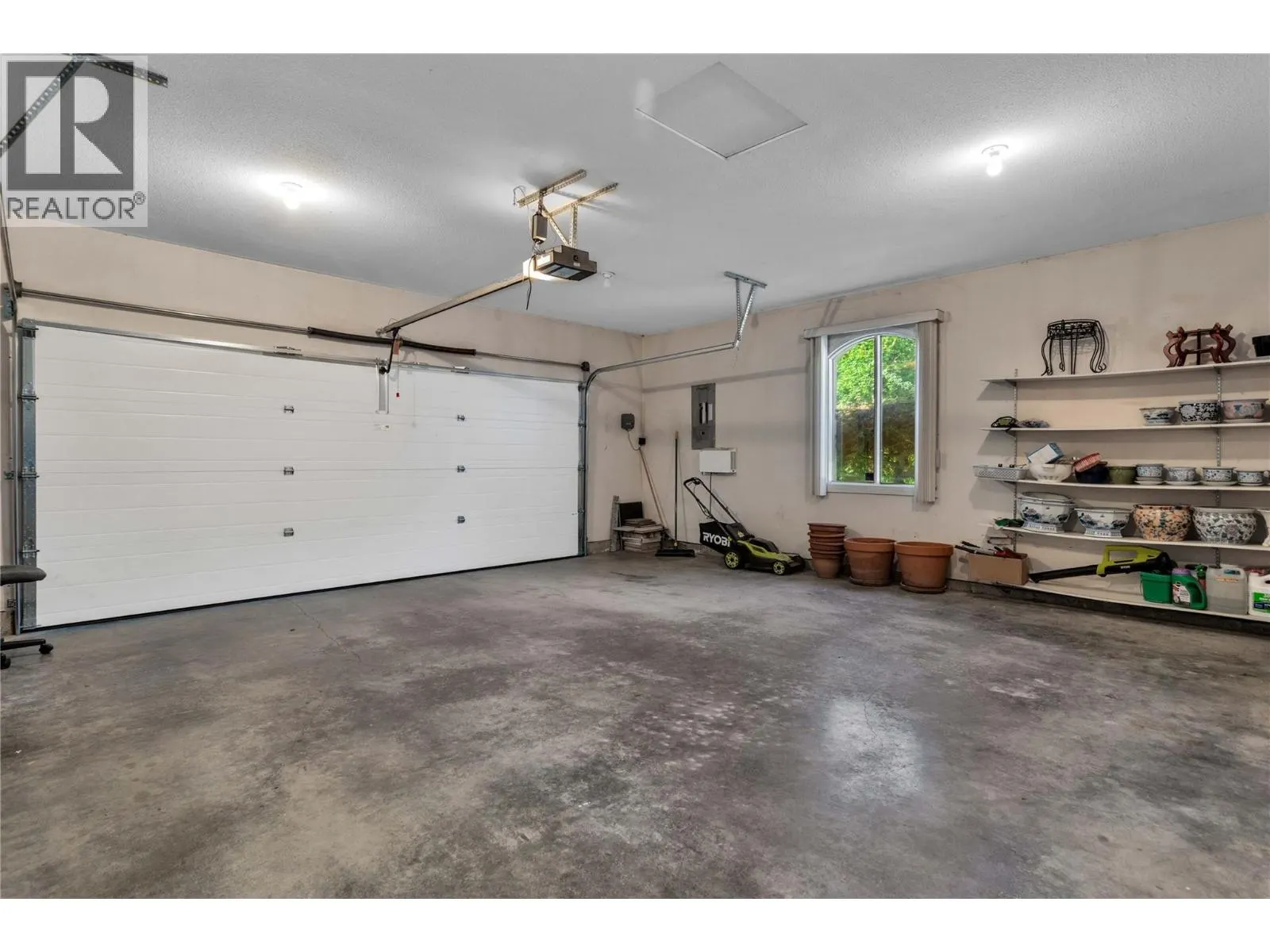 2545 Campbell Road