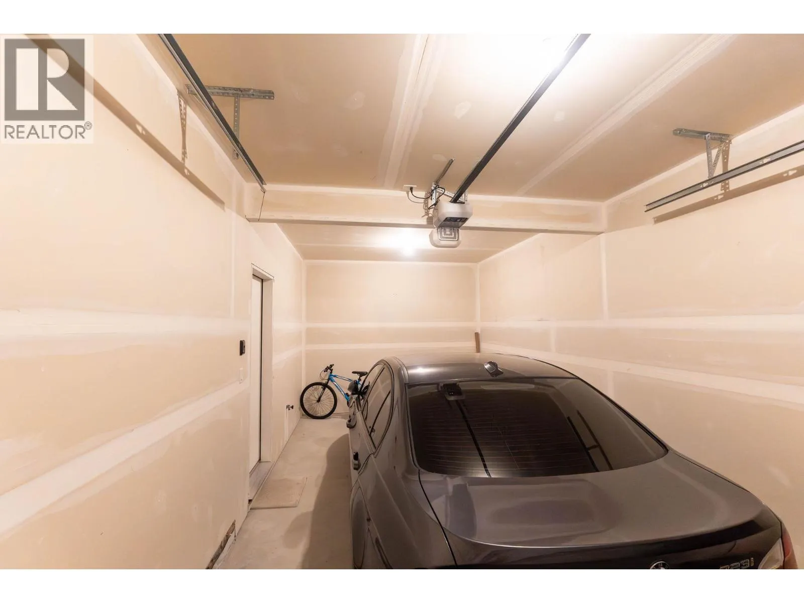 933 Mt. Robson Place Unit# 65