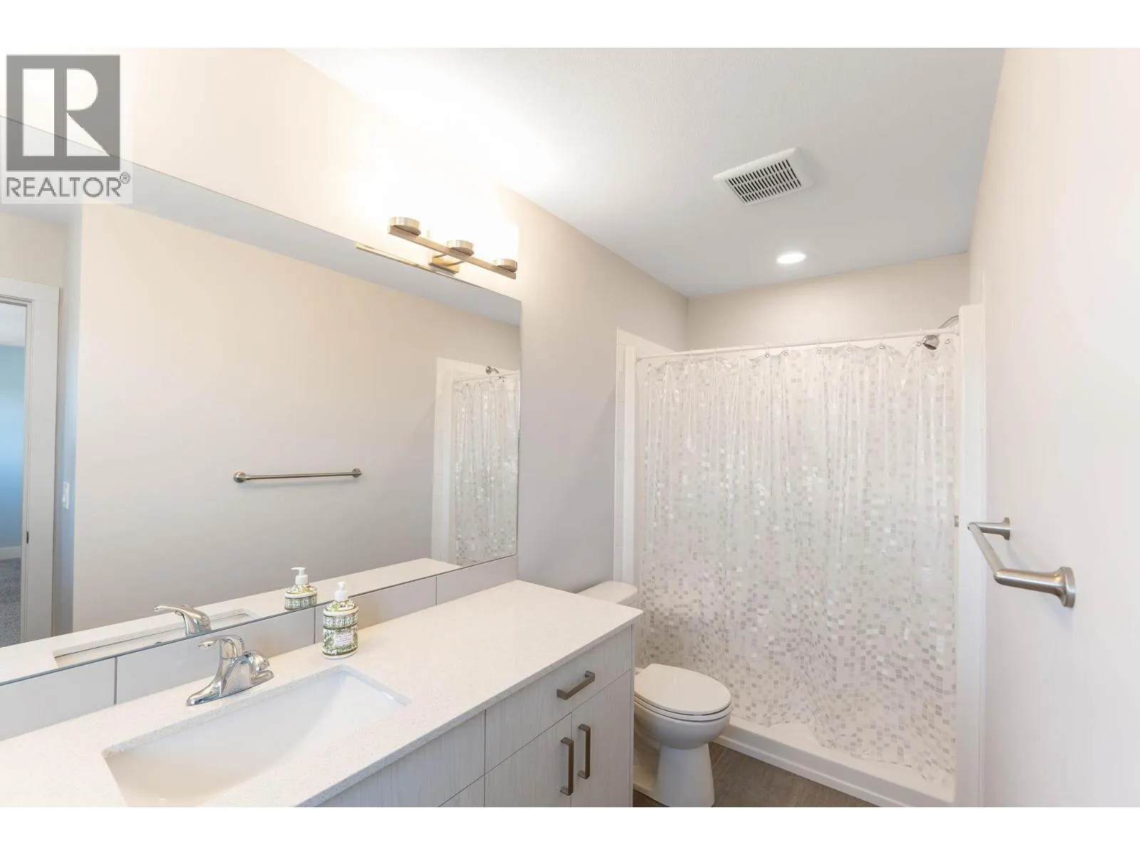 933 Mt. Robson Place Unit# 65