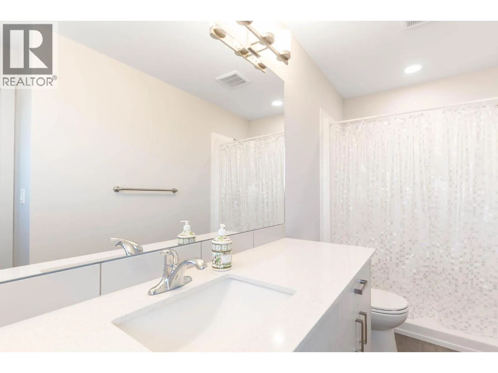 933 Mt. Robson Place Unit# 65