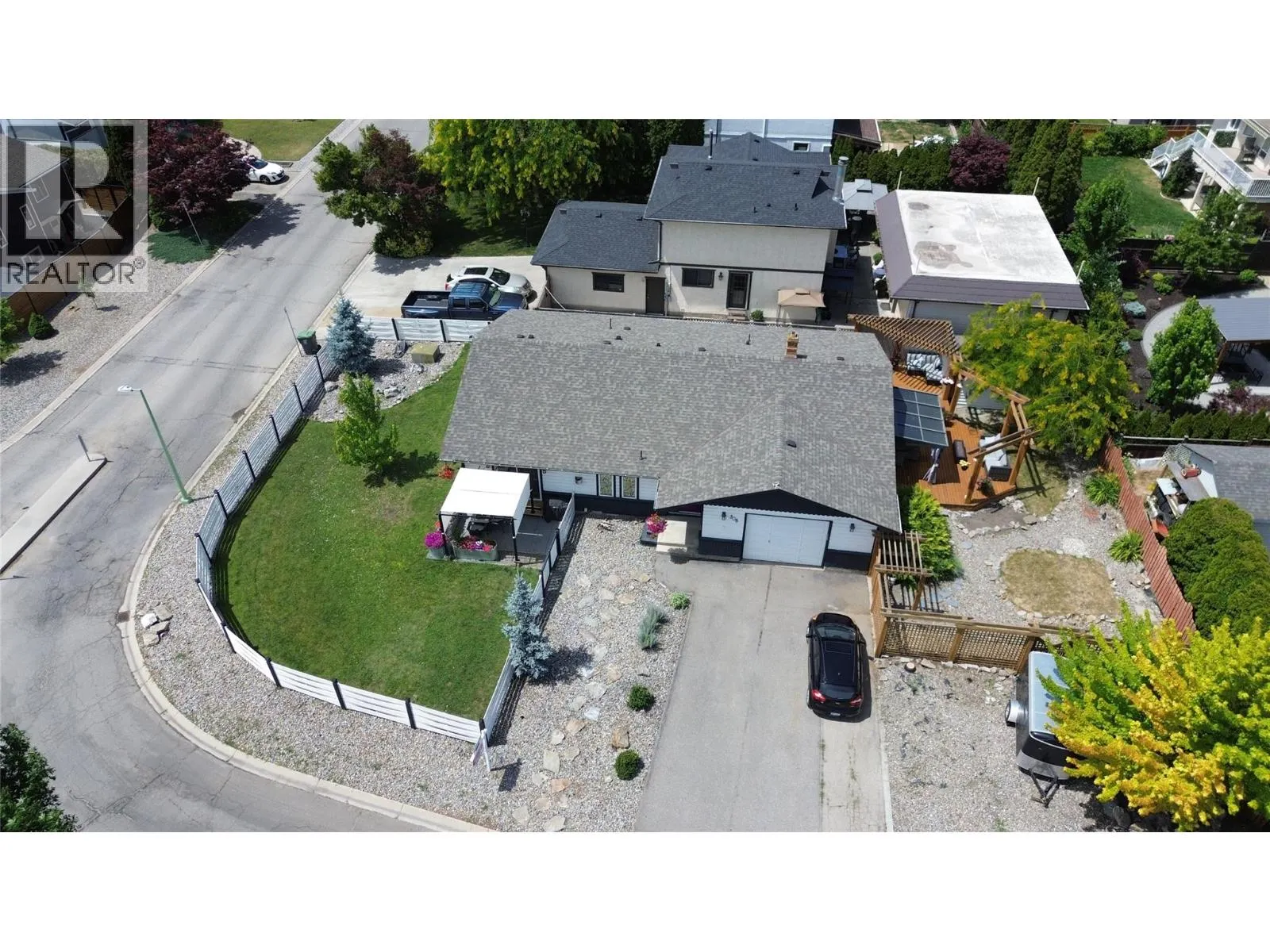 308 McTavish Road