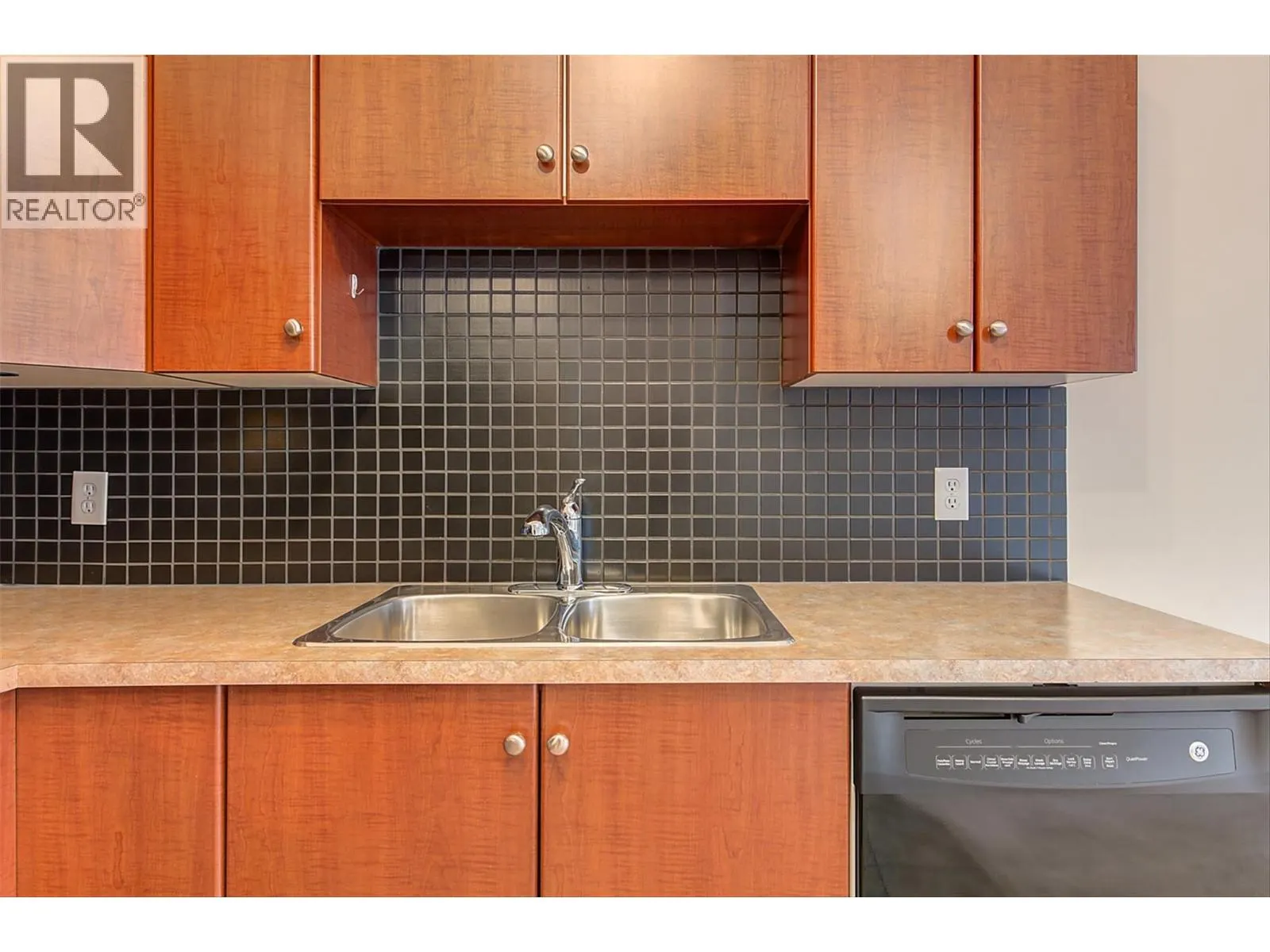 1875 Country Club Drive Unit# 1105