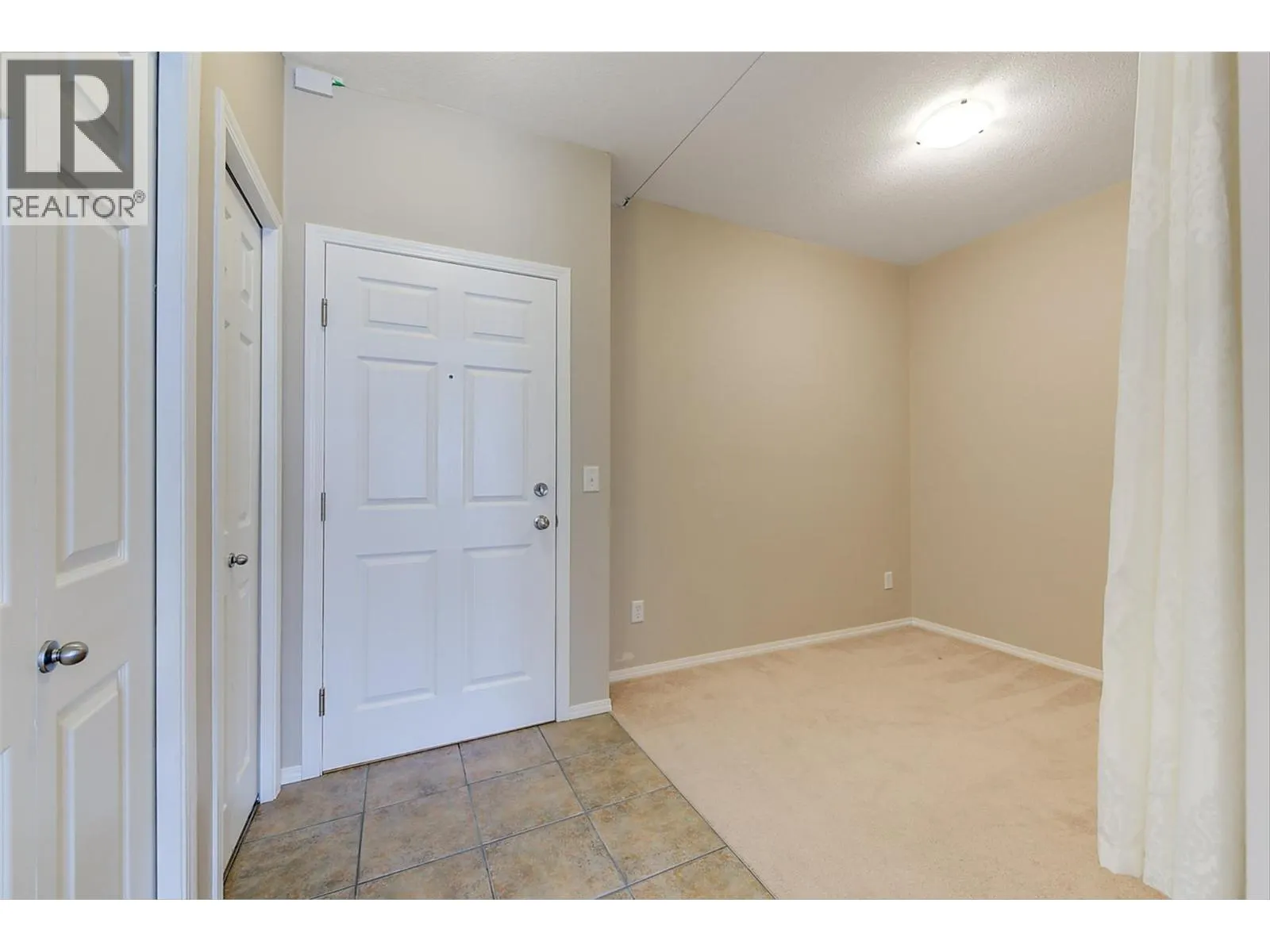 1875 Country Club Drive Unit# 1105