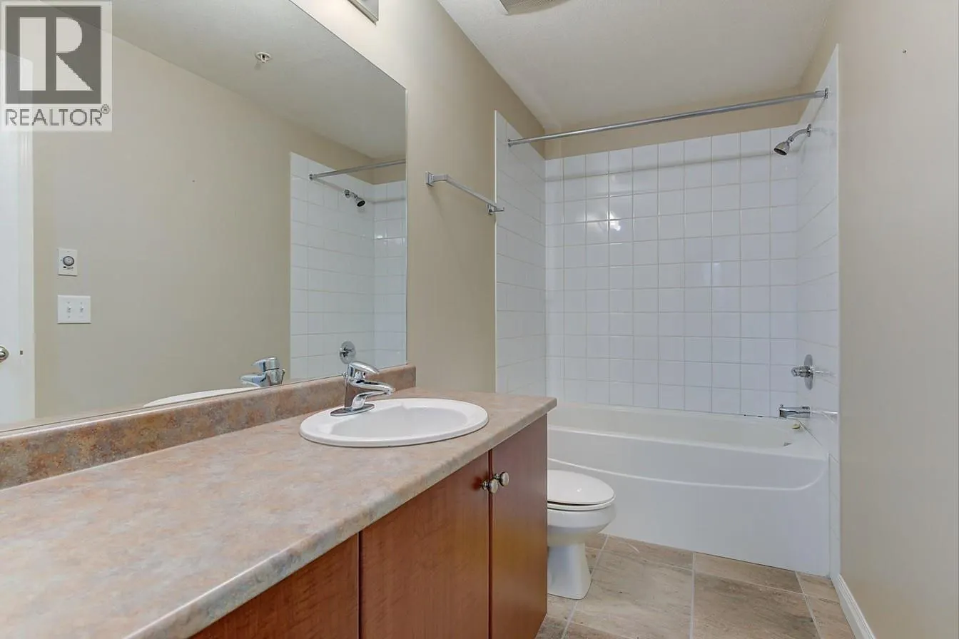 1875 Country Club Drive Unit# 1105