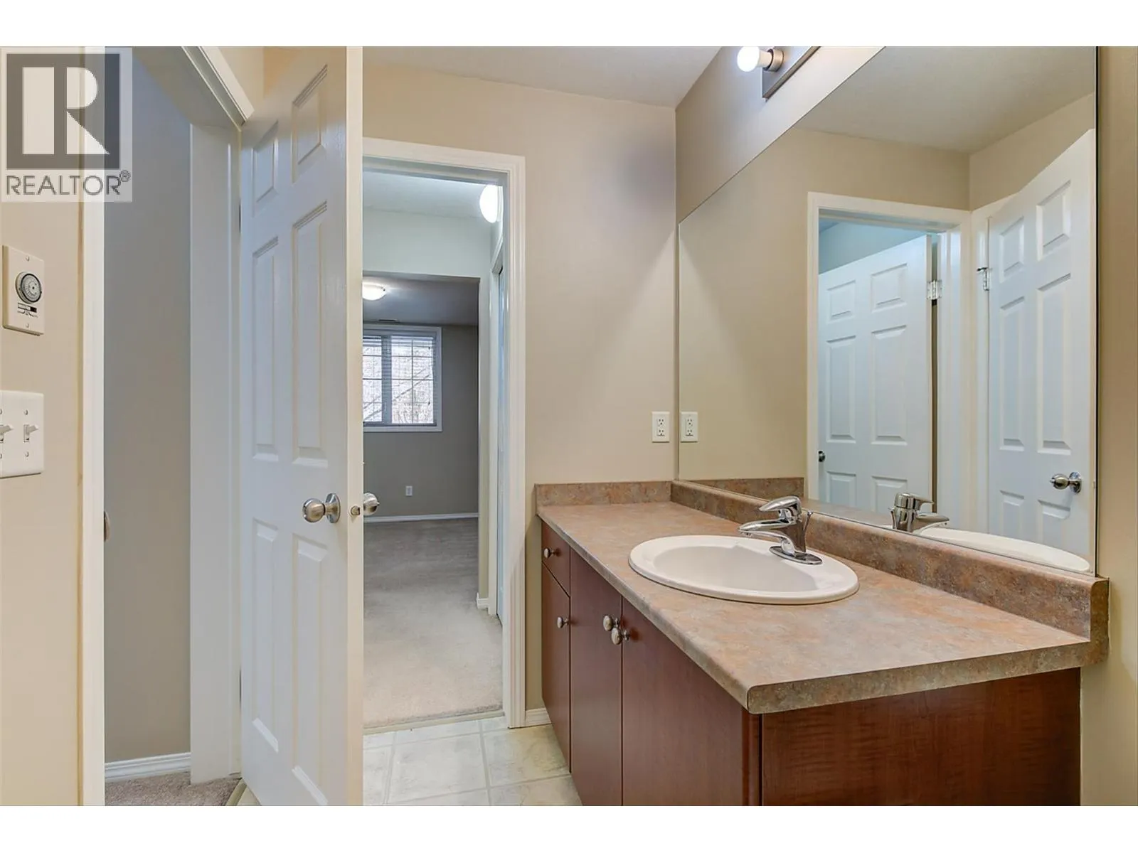 1875 Country Club Drive Unit# 1105