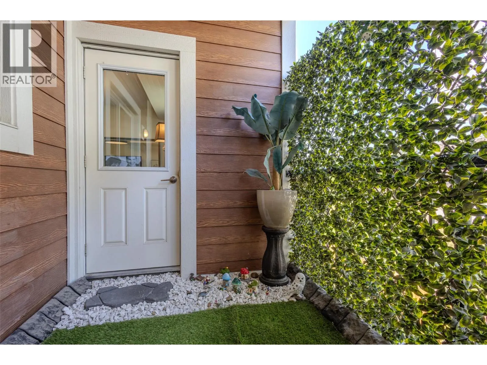 2250 Majoros Road Unit# 302
