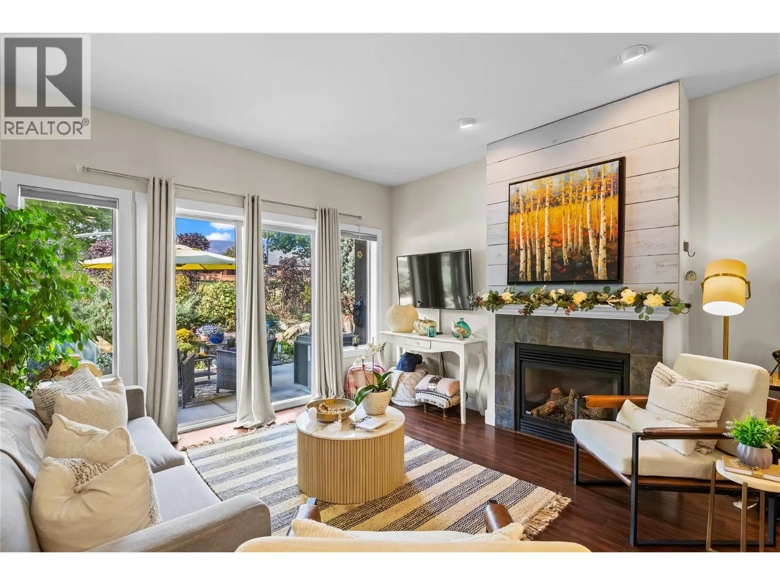 3871 Sonoma Pines Drive