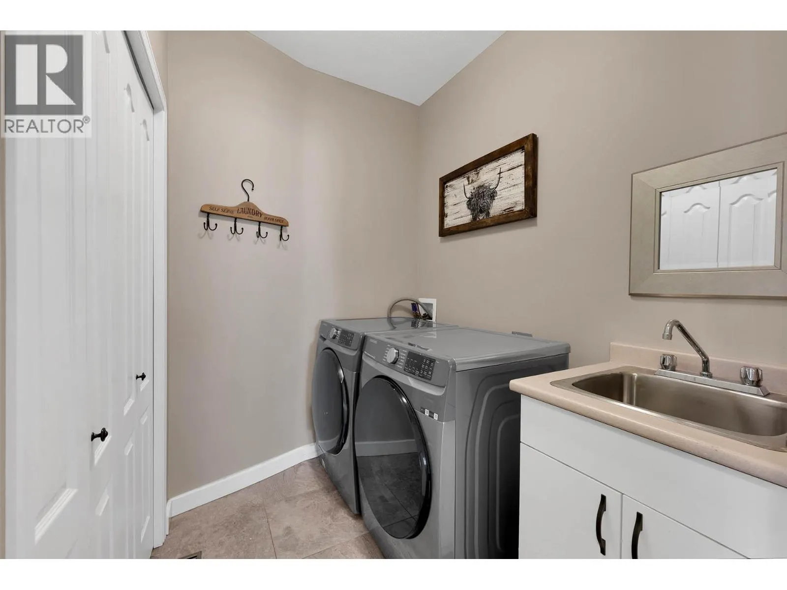 3723 Overlander Drive