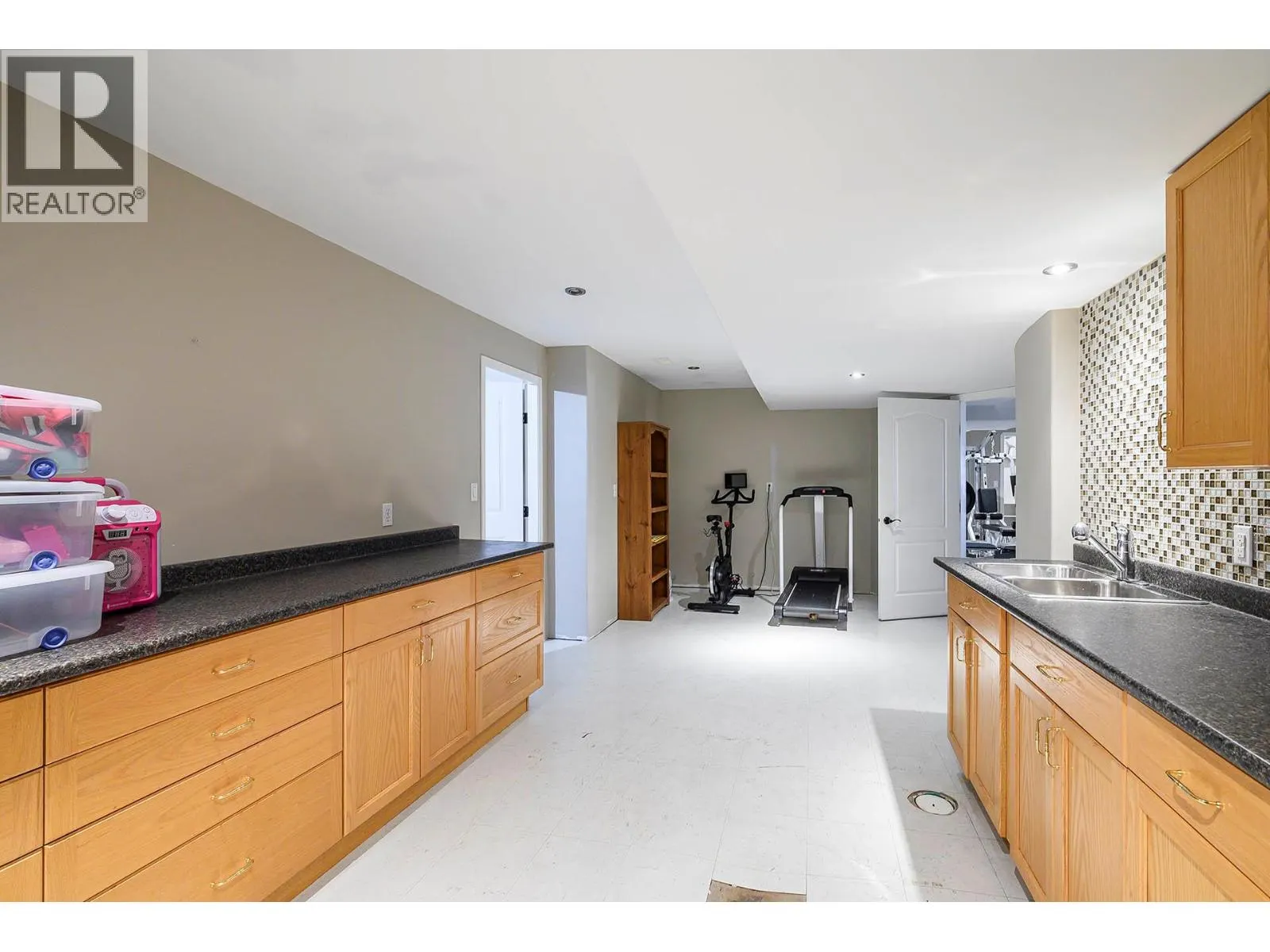 3723 Overlander Drive