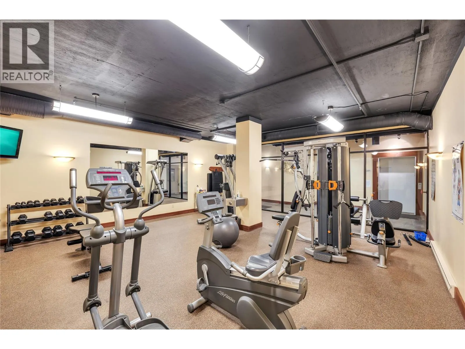 5300 Big White Road Unit# 101