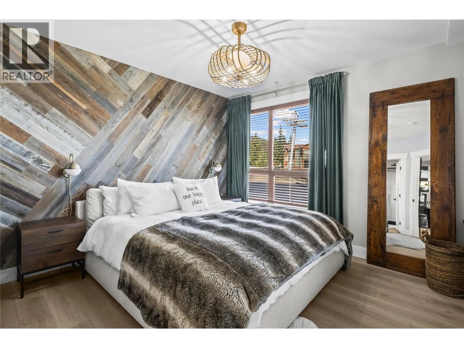 5300 Big White Road Unit# 101