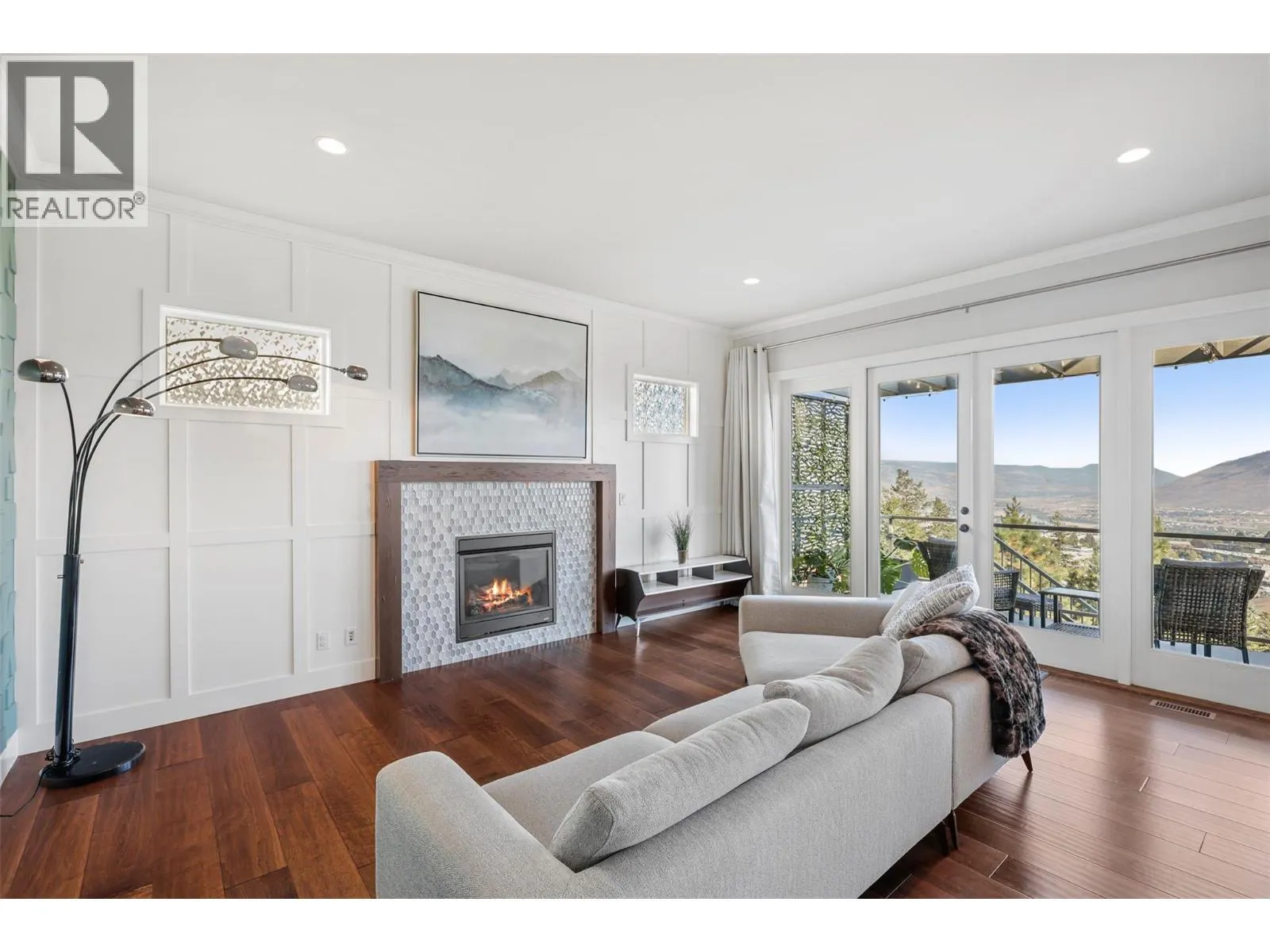 460 Azure Place Unit# 11