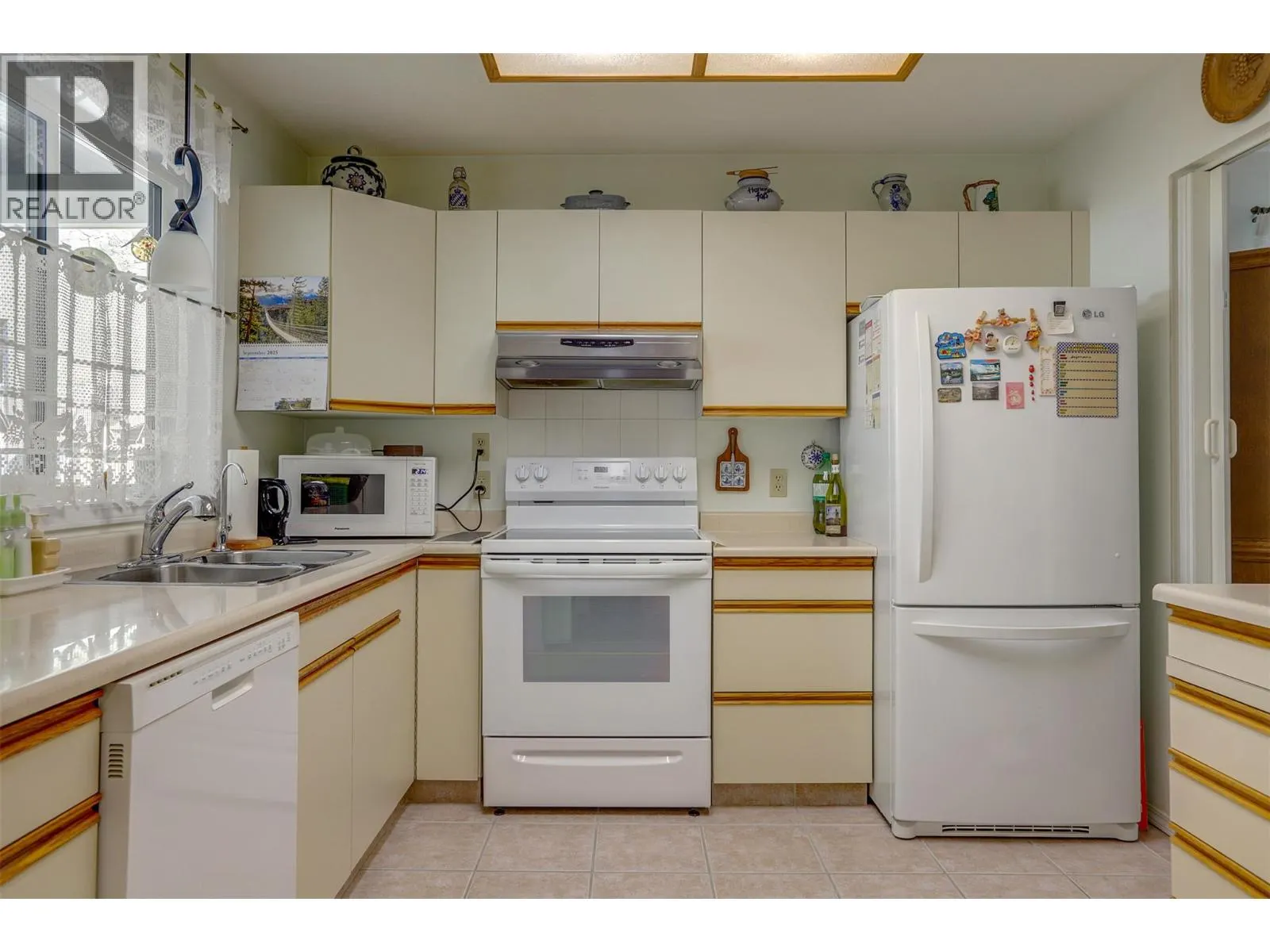 3900 27 Avenue Unit# 19