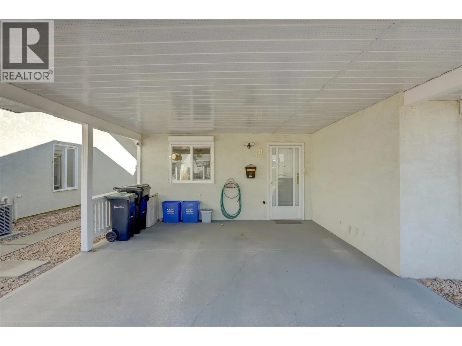 3900 27 Avenue Unit# 19