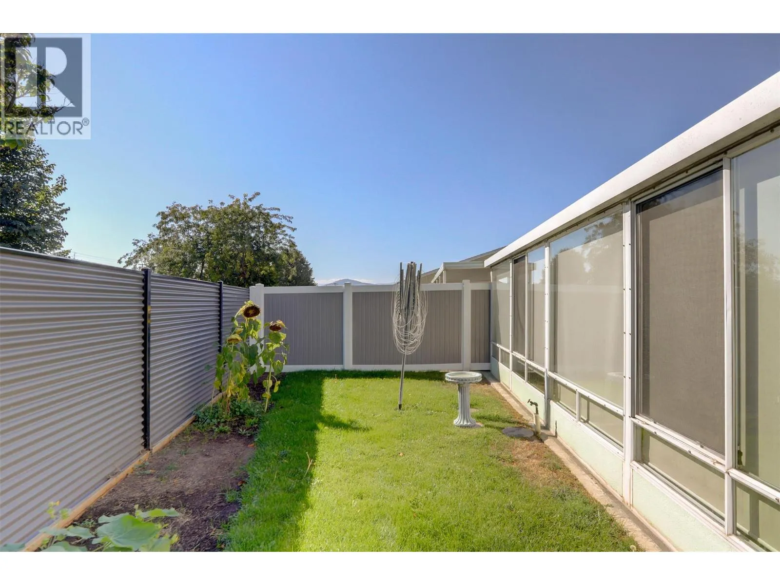 3900 27 Avenue Unit# 19