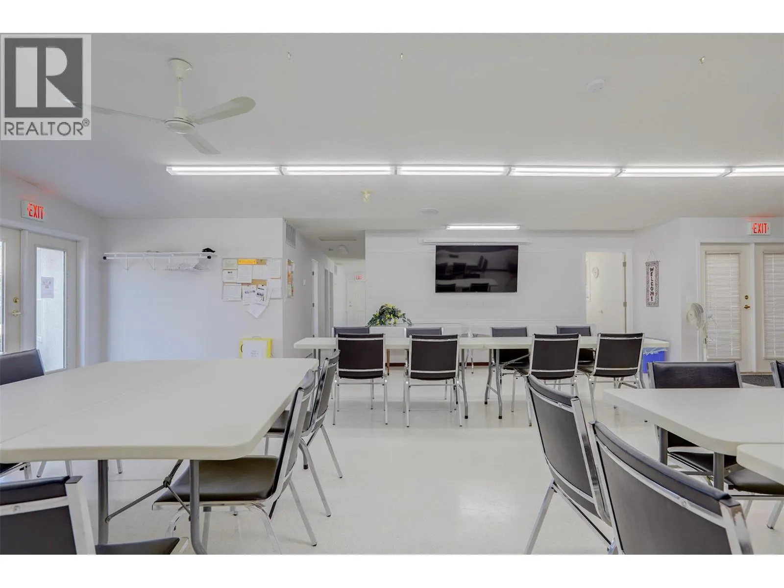 3900 27 Avenue Unit# 19