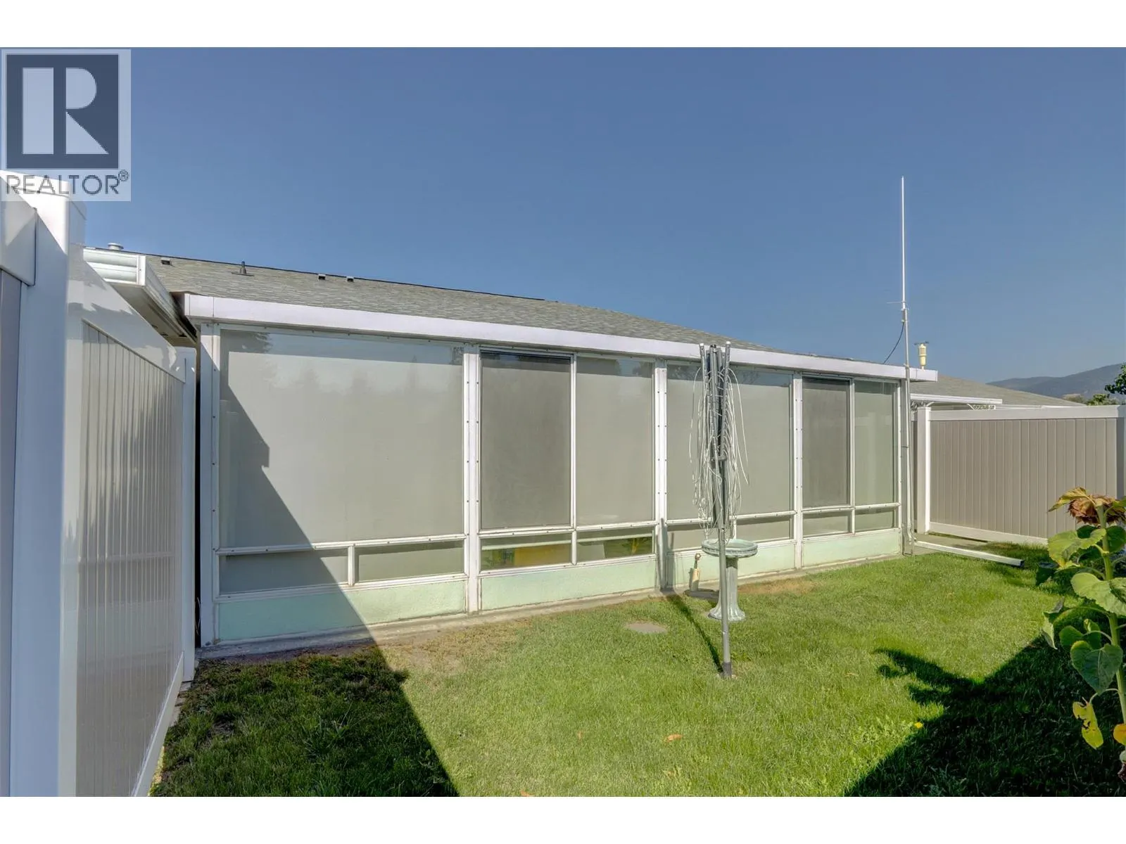 3900 27 Avenue Unit# 19