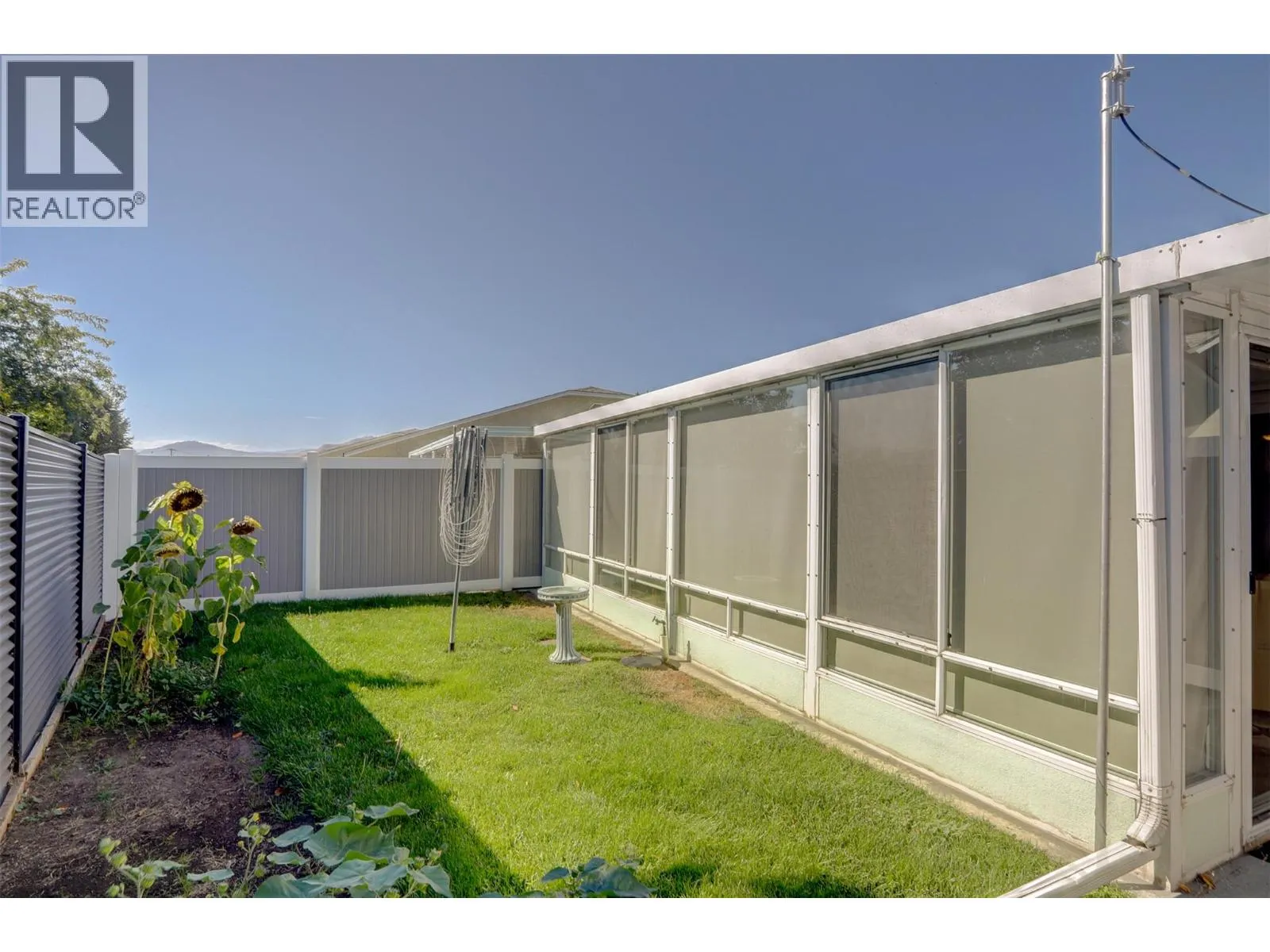3900 27 Avenue Unit# 19