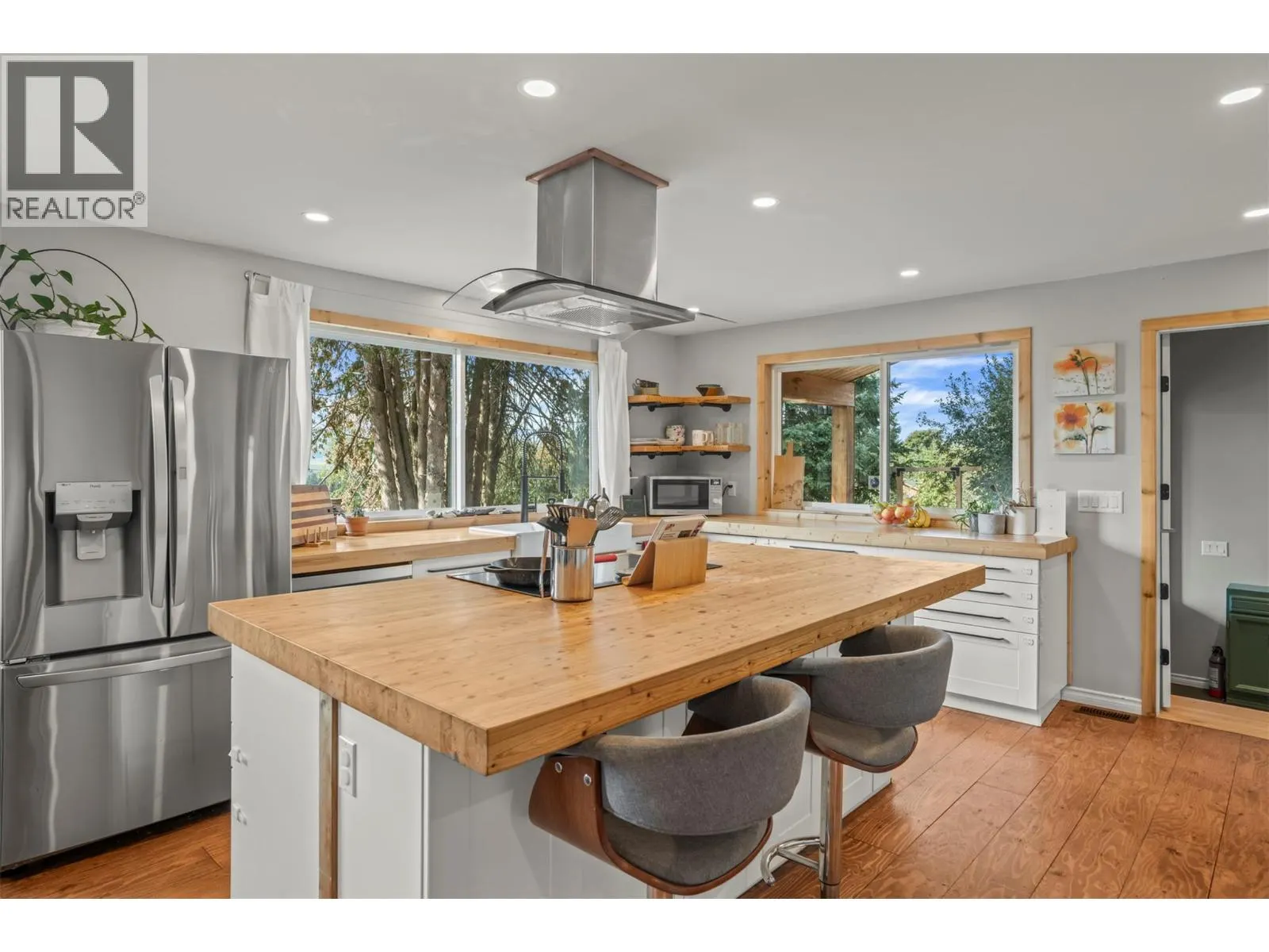 1274 Mountain View Road