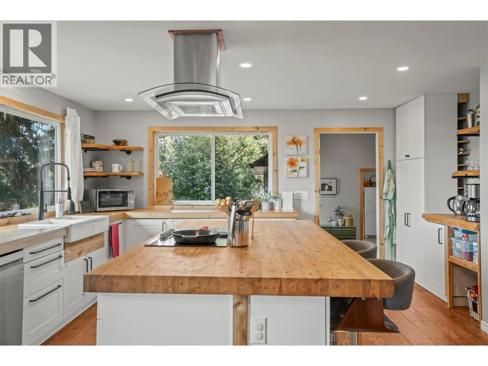 1274 Mountain View Road