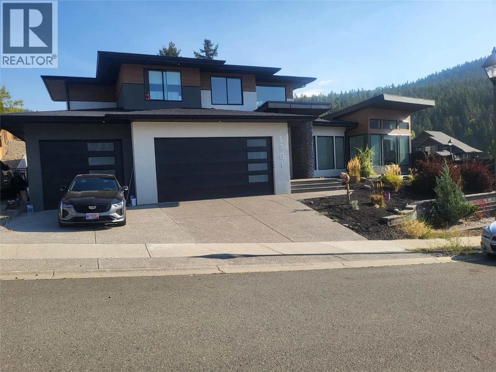 1701 Birkenhead Place