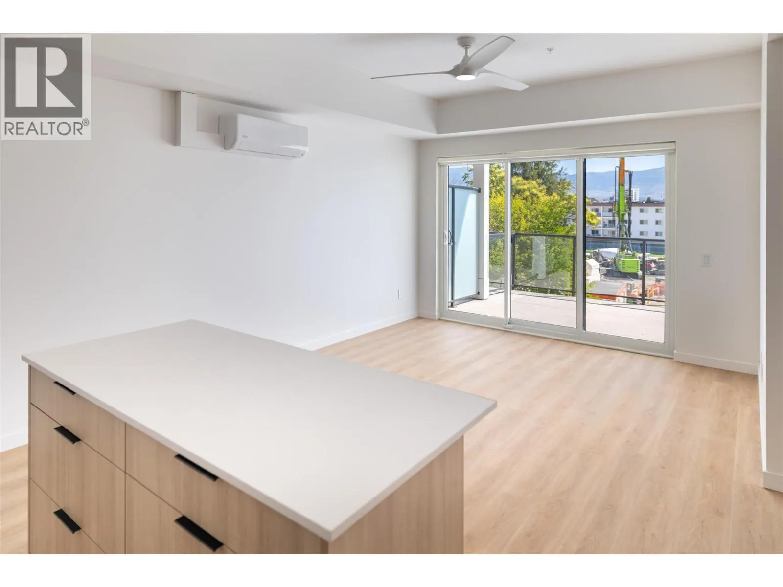 604 Cawston Avenue Unit# 415