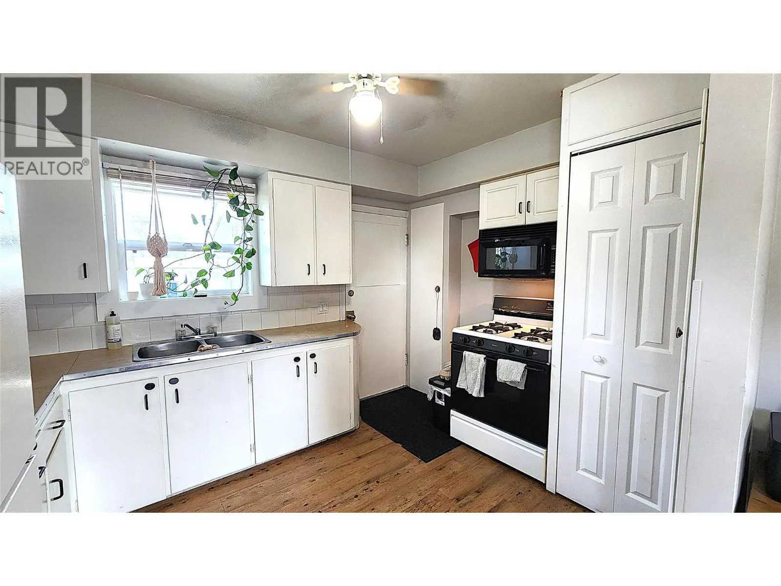 454 Linden Avenue