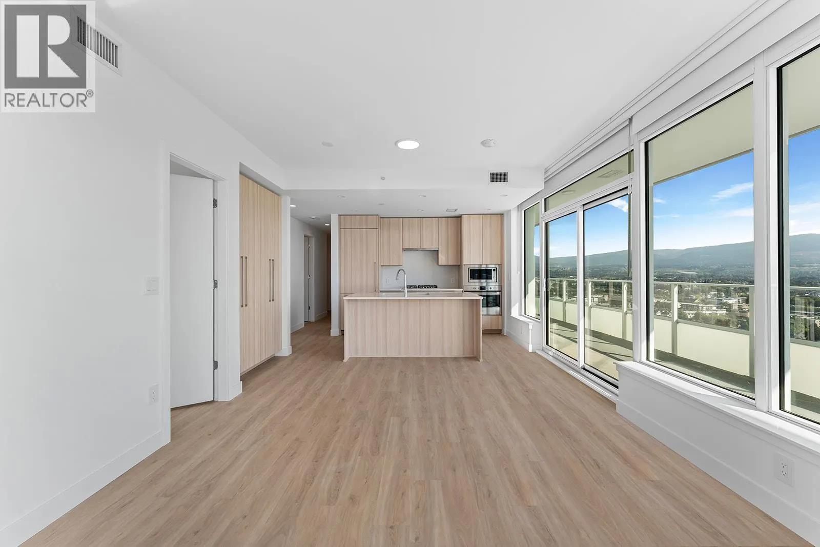 1626 Water Street Unit# 2007