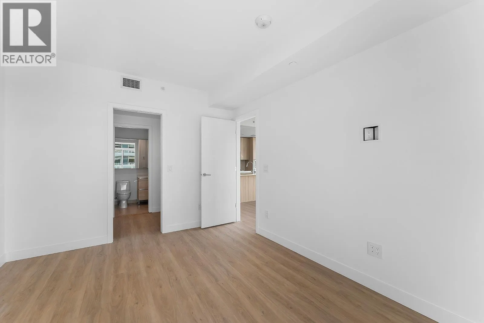 1626 Water Street Unit# 2007