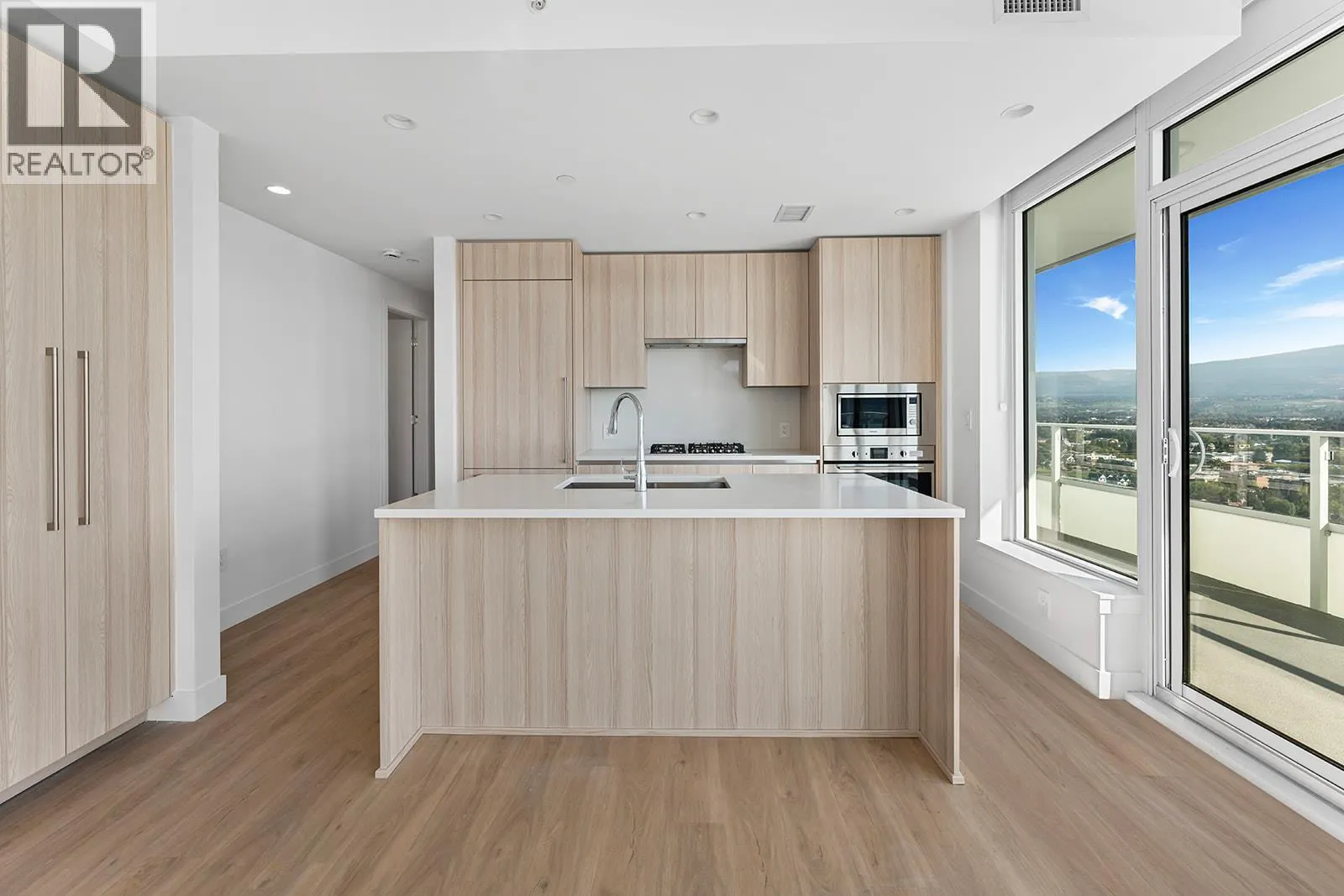 1626 Water Street Unit# 2007