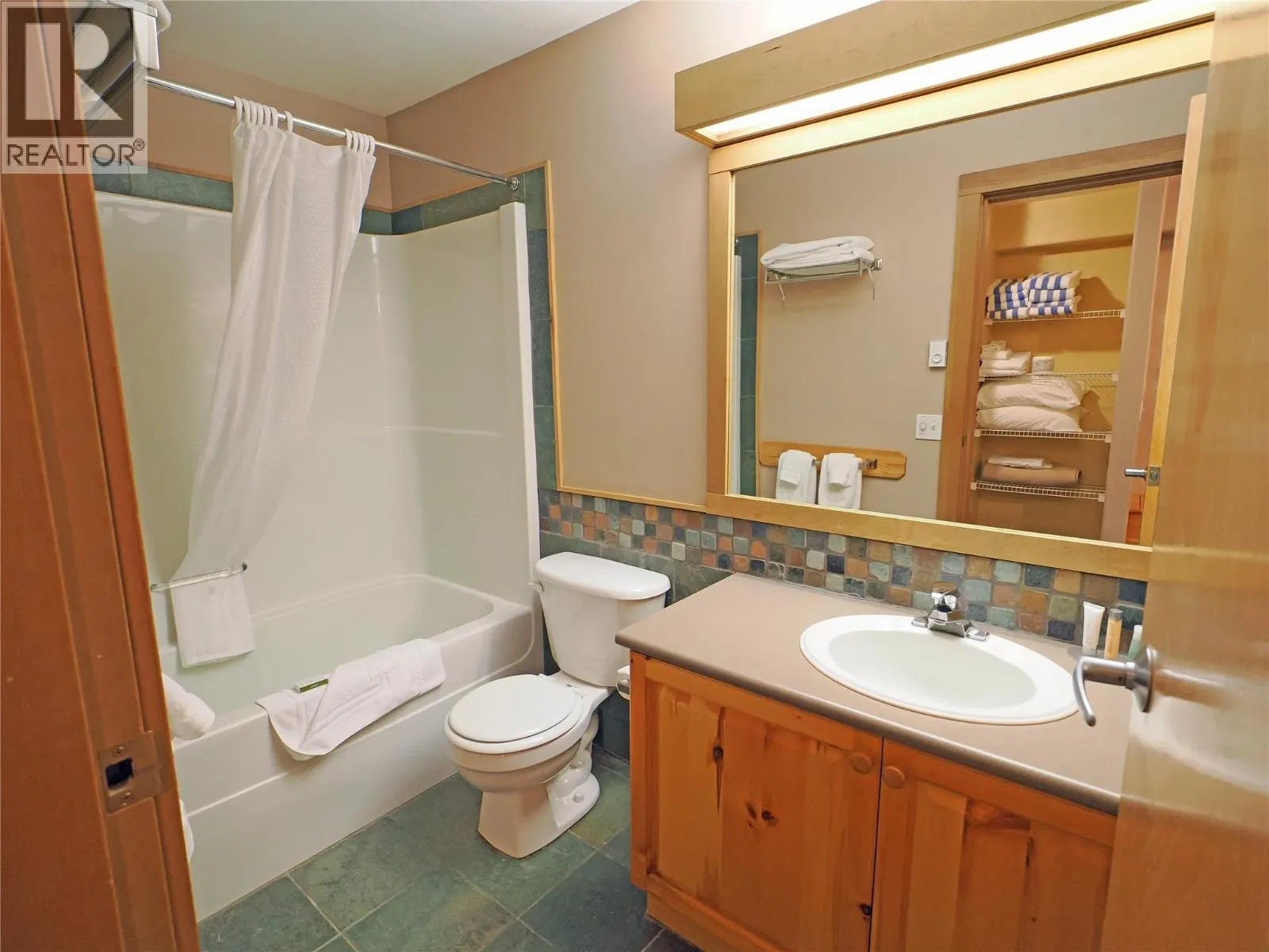 5335 Big White Road Unit# 303/305