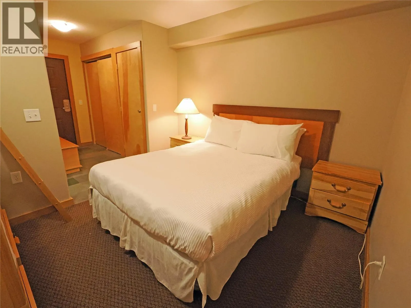 5335 Big White Road Unit# 303/305