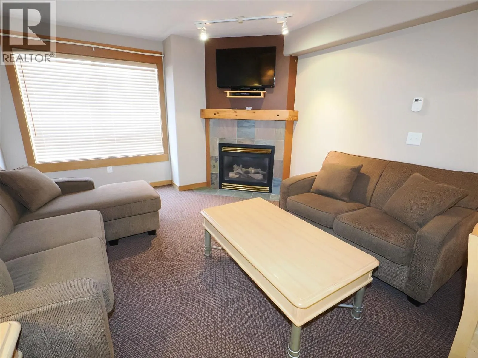 5335 Big White Road Unit# 303/305