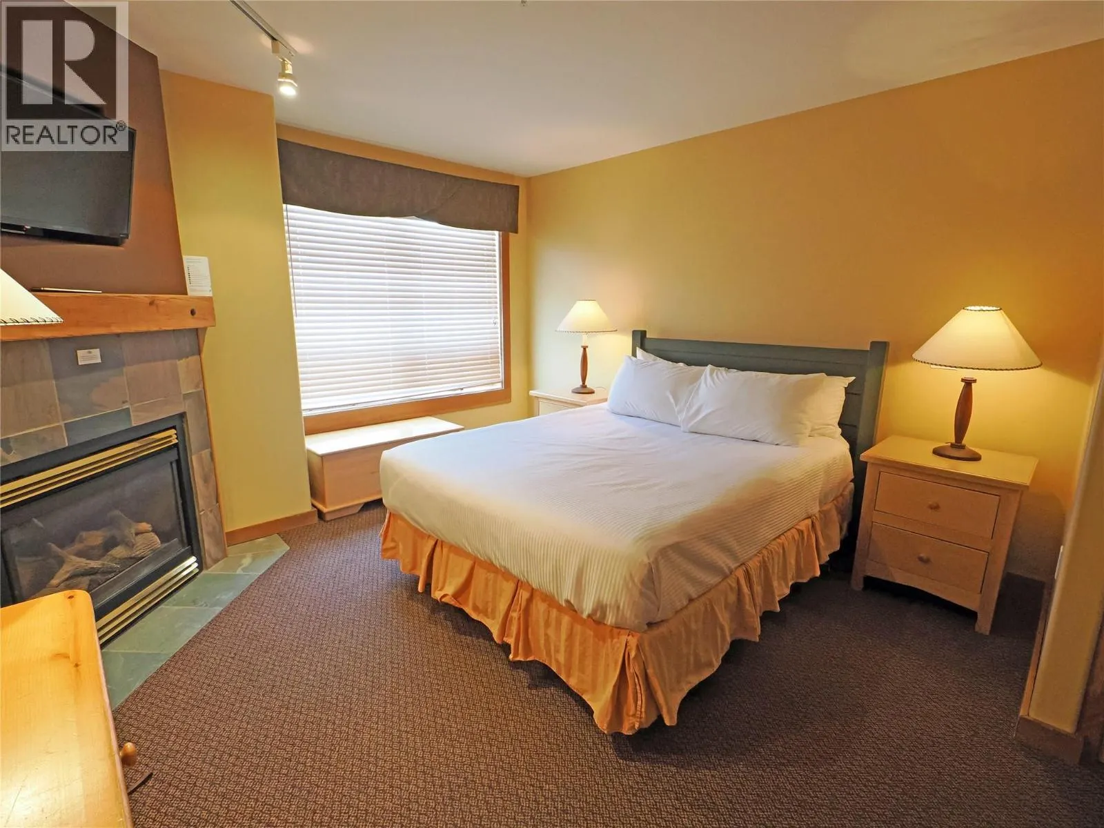 5335 Big White Road Unit# 303/305