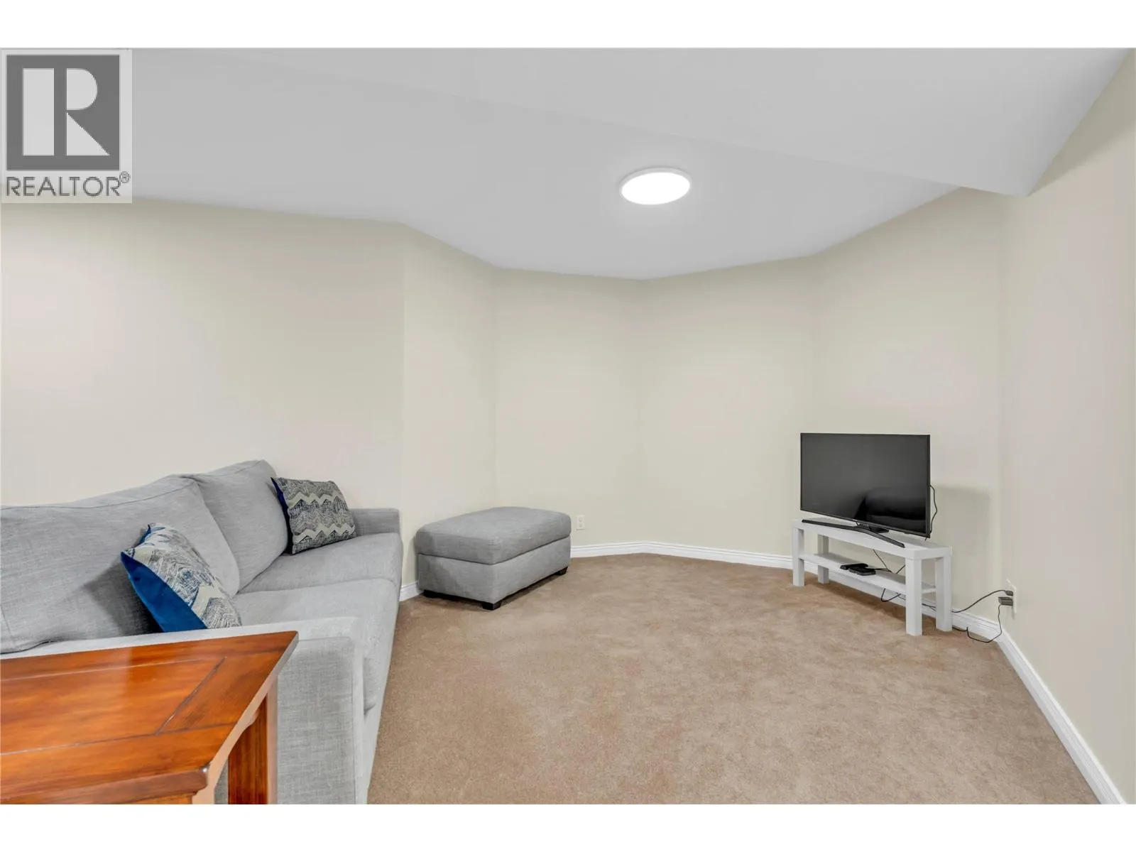 148 ROY Avenue Unit# 7
