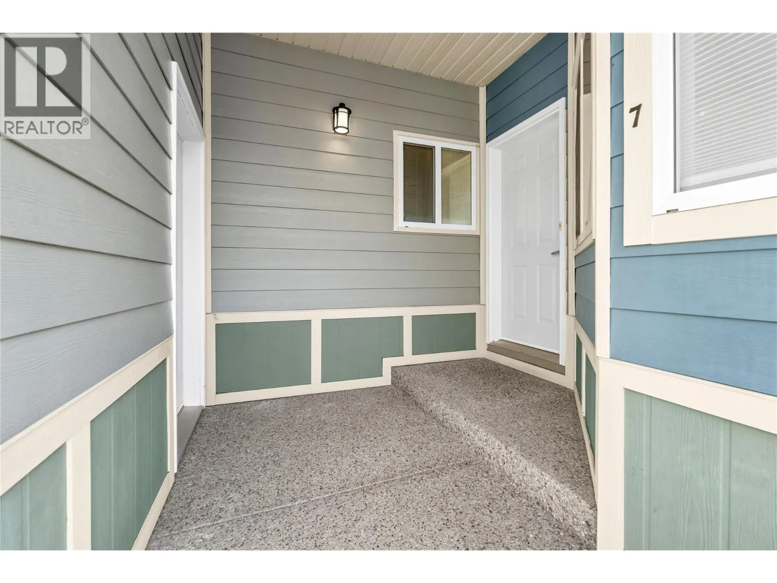 148 ROY Avenue Unit# 7