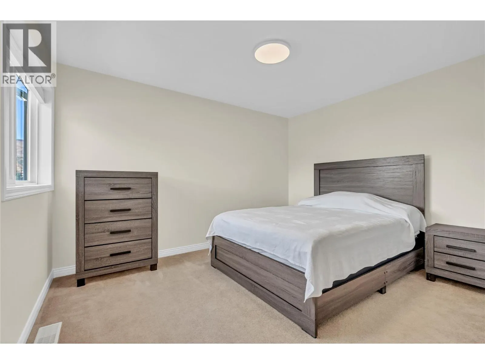 148 ROY Avenue Unit# 7