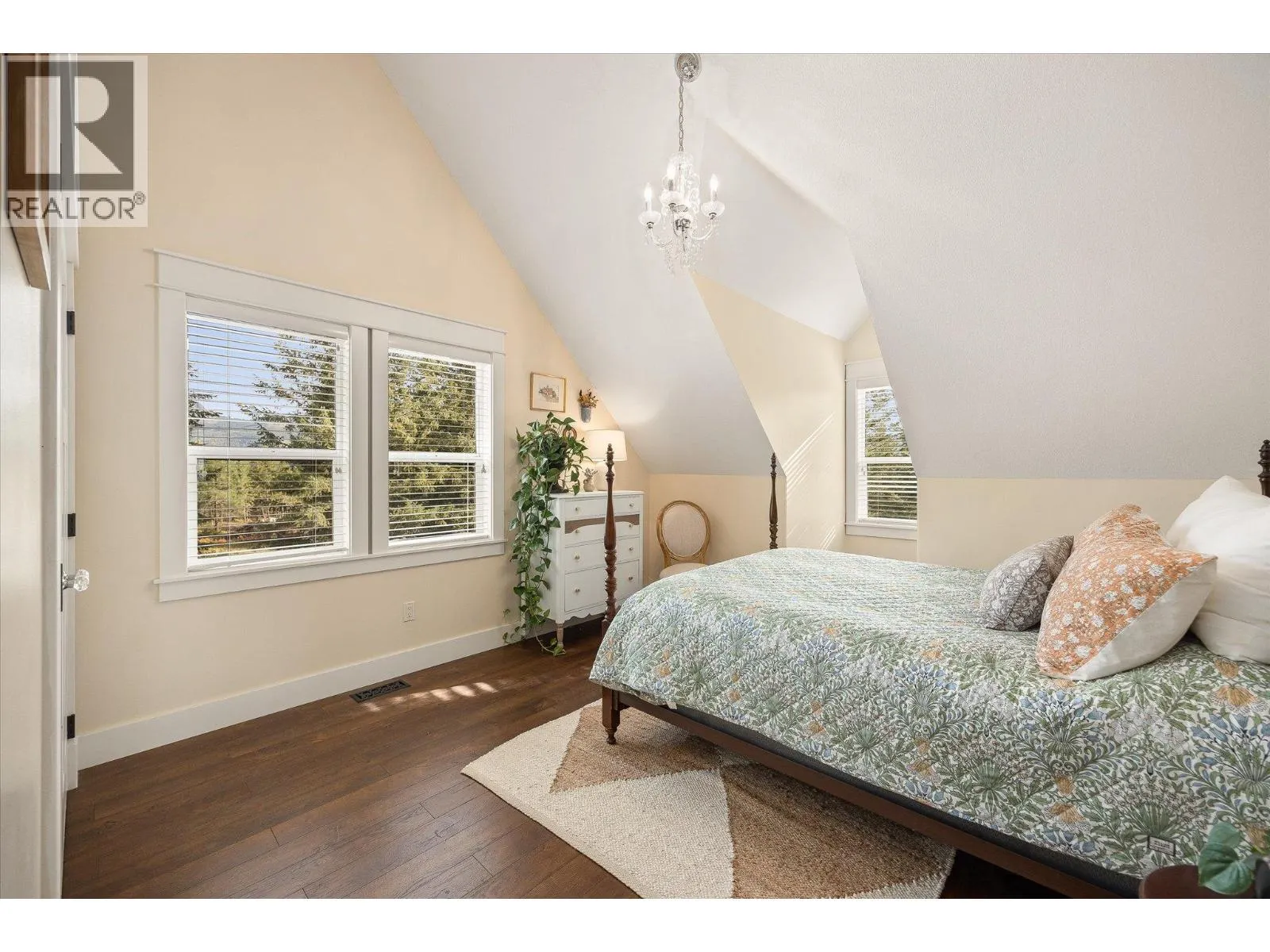 192 Louie View Drive