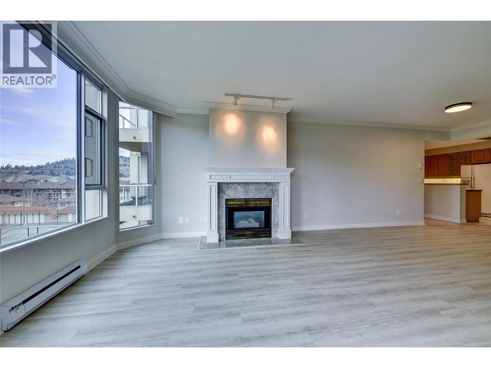 1152 Sunset Drive Unit# 606