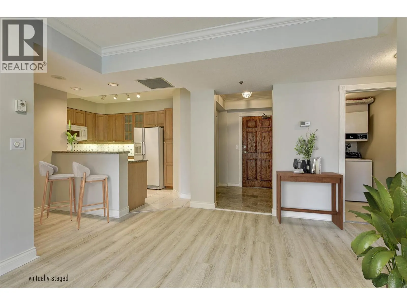 1152 Sunset Drive Unit# 606