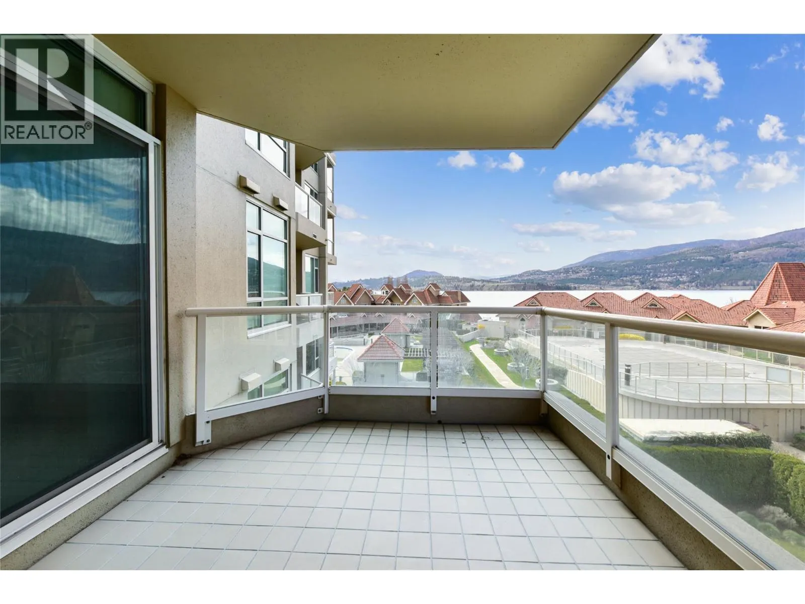 1152 Sunset Drive Unit# 606