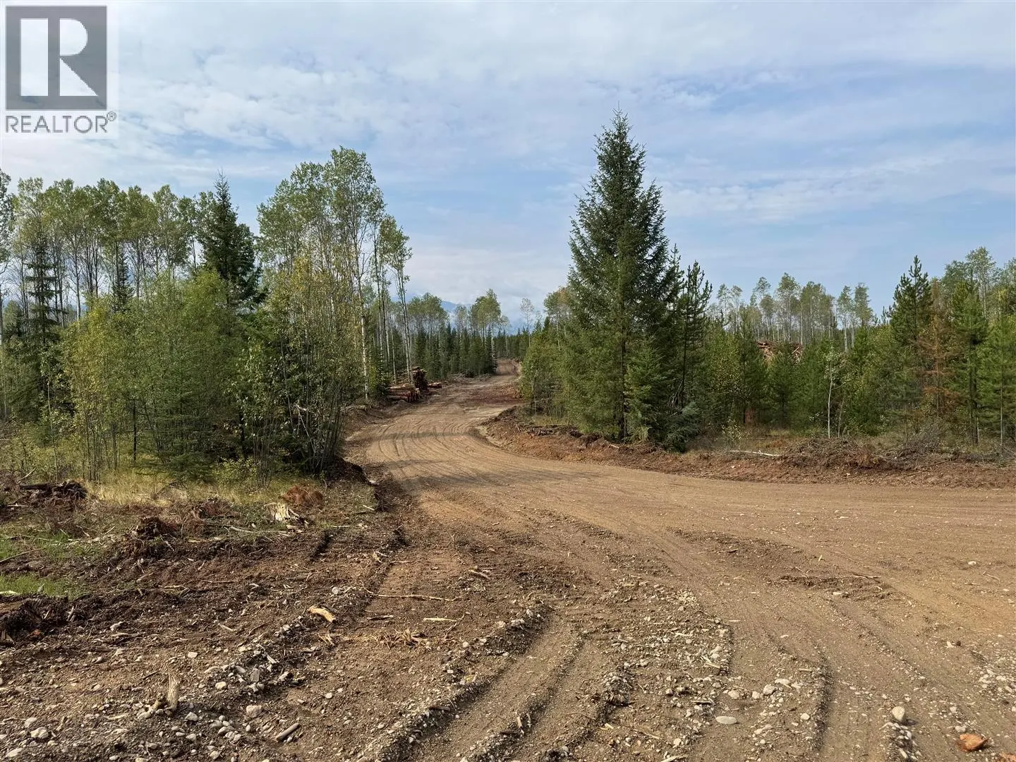 DL 10766 Giant Min Road