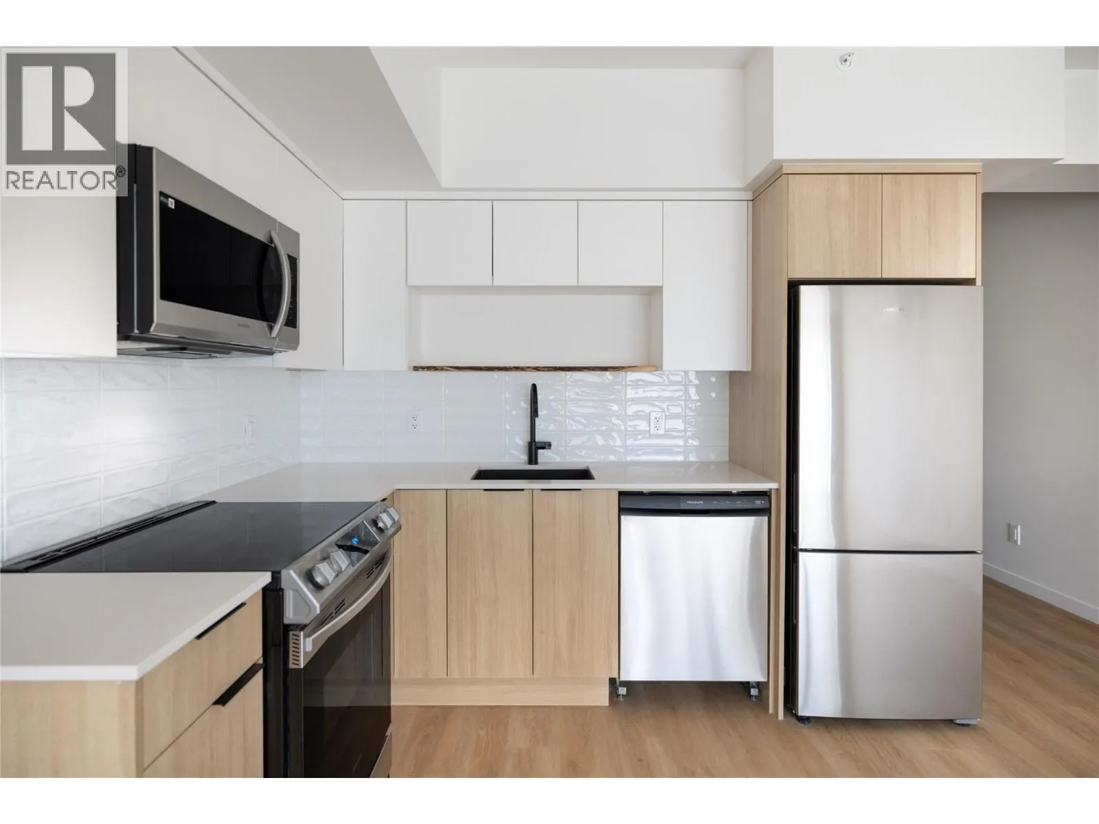 604 Cawston Avenue Unit# 615